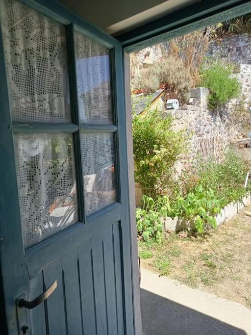 L'Atelier-Chambrette Dans Le Jardin Avec Salle De Bains, Sans Cuisine Trôo 外观 照片